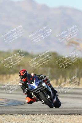 media/Dec-01-2025-Moto Forza (Mon) [[2daa91e15f]]/2-Intermediate Group/Session 3 (Turn 3)/